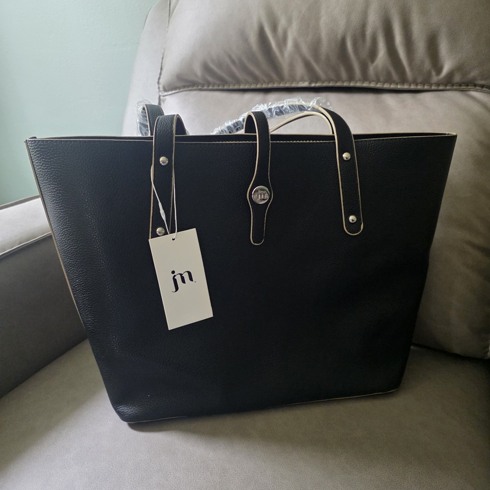 JESSICA  MOORE NWT LARGE BLACK PEBBLED ESSENTIAL HANDBAG 12" H x13" L x 5 1/2" W